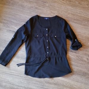 Gap black shirt